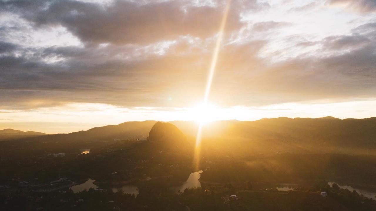 Domus Glamping Guatape 호텔 외부 사진