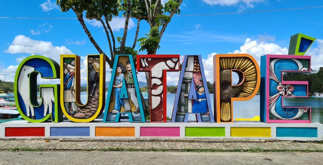 Domus Glamping Guatape 호텔 외부 사진